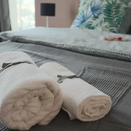 Premium - Witolda Sky 16th Floor - Self Check-in - Parking